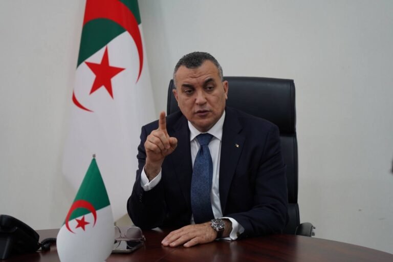 الجزائر تستعد لإطلاق مشروع 5G LTE للإنترنت الثابت مع بداية 2027